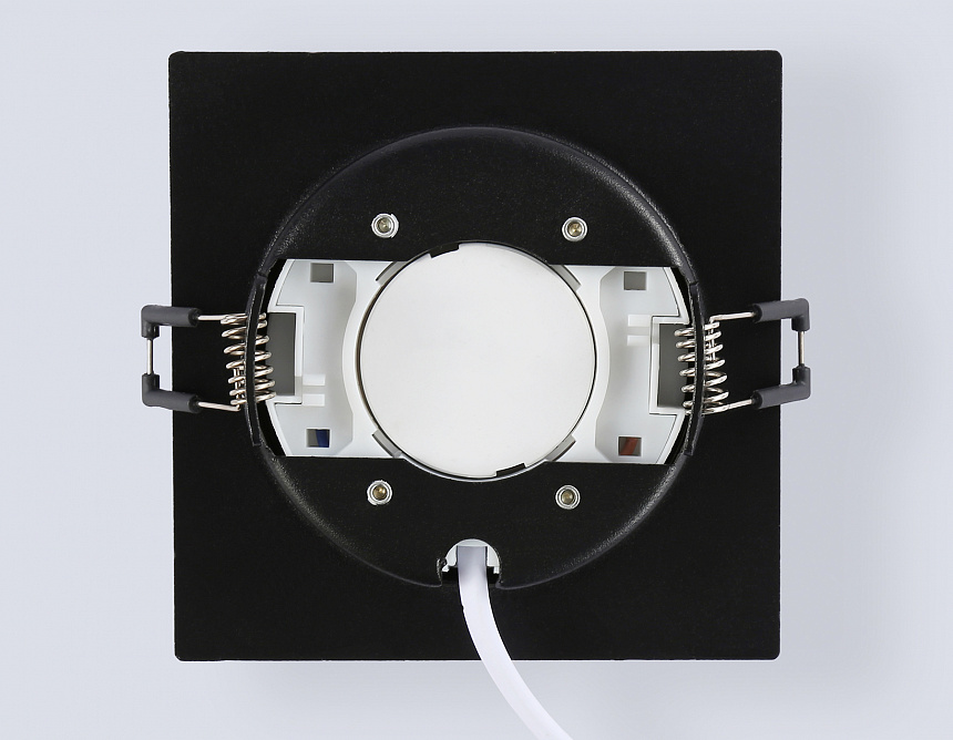 TN6739 BK черный IP44 GX53 110*110*57