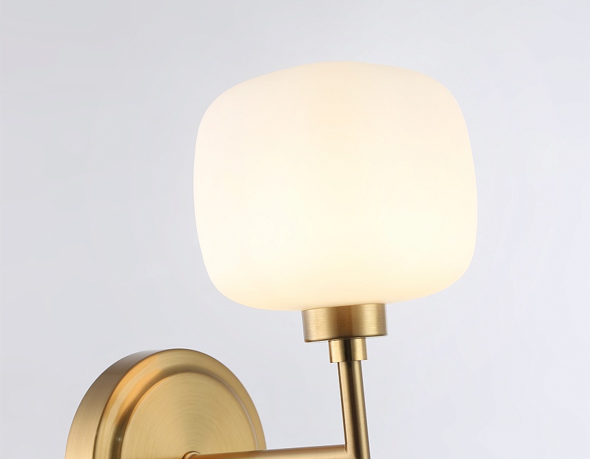 LH53021 BS/FR латунь/белый матовый G9 max 40W 195*120*230