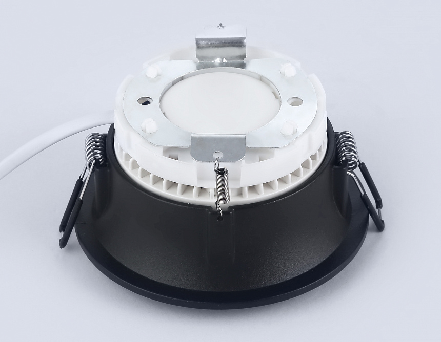 TN6754 BK черный IP44 GX53 max 15W D105*33