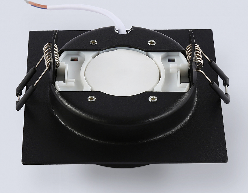 TN6739 BK черный IP44 GX53 110*110*57