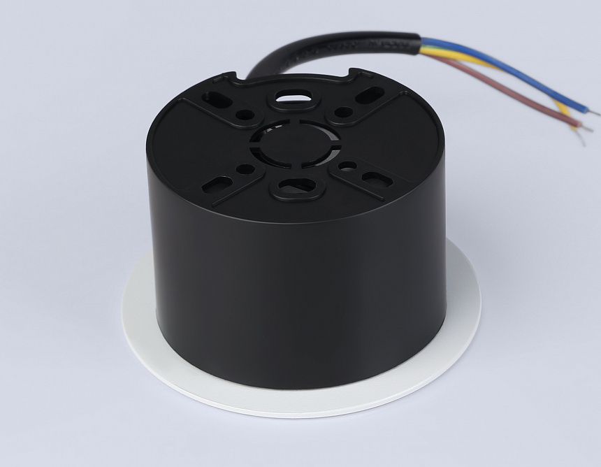 ST8244 WH белый IP65 LED 3000K 3W D82*46