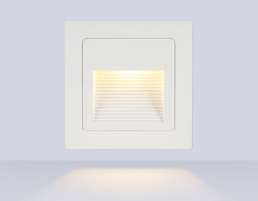 ST8211 WH белый IP65 LED 3000K 3W 84*84*46