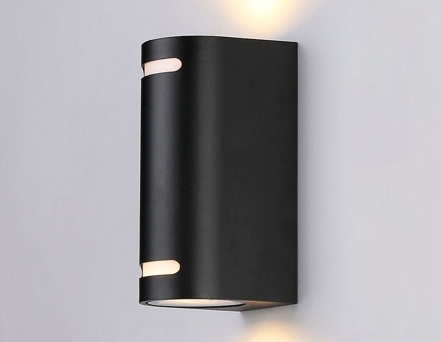 ST3744/2 BK черный IP54 GU10/2 max 35W 150*68*92