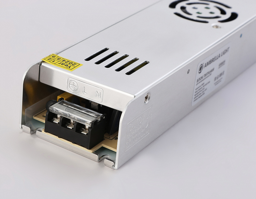 GS8656 блок питания 12V 360W 30A IP20 185-260V EMC 223*67*40 GS8656 блок питания 12V 360W 30A IP20 185-260V EMC 223*67*40