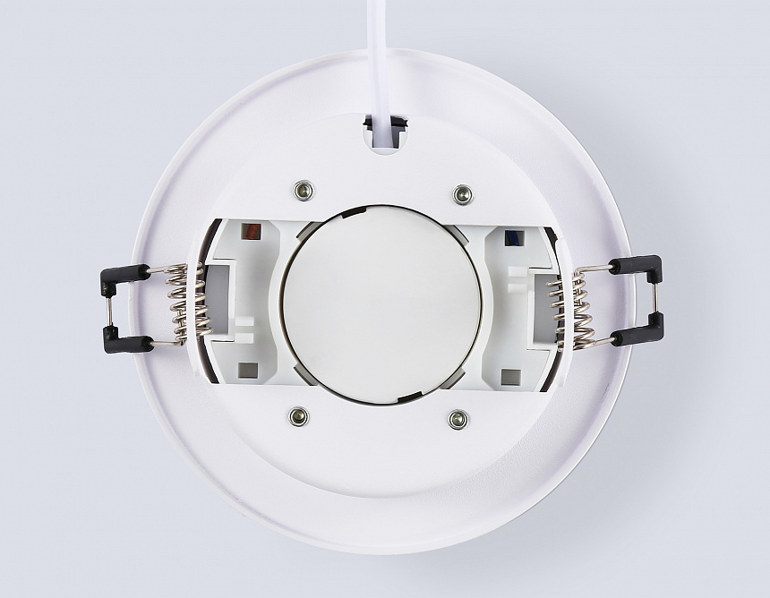 TN6733 WH белый IP44 GX53 D110*57