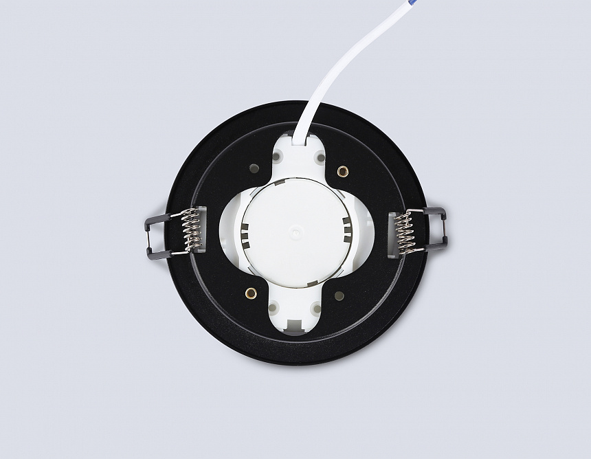 TN6708 BK черный IP44 GX53 max 15W D105*45